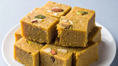 Besan Burfi(1/2 Lb)(4/5 Pcs) - Bombay Grill Milton
